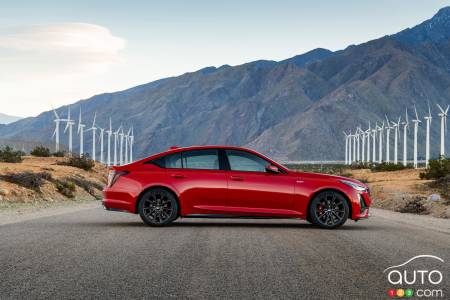 2021 Cadillac CT5-V Blackwing, profile